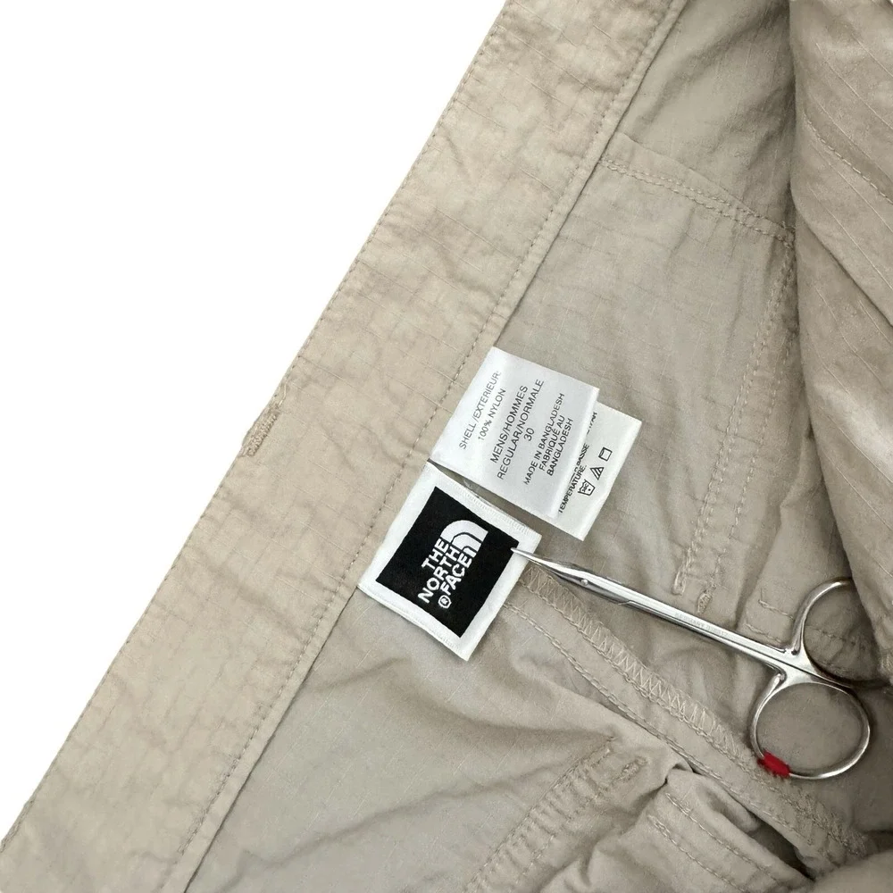 The North Face Tan Convertible Short Zip Off Hiking Cargo Pants Nylon Men 30x30